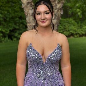 GREAT CONDITION Lavender Ashley Lauren Prom Gown
